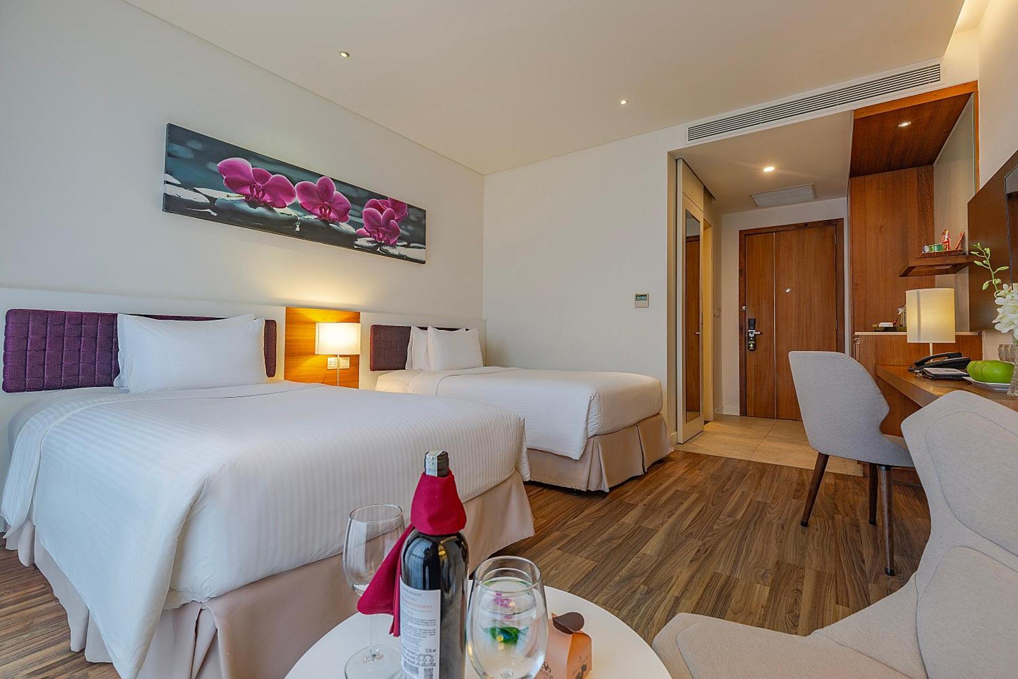 Khách sạn Vanda 4*